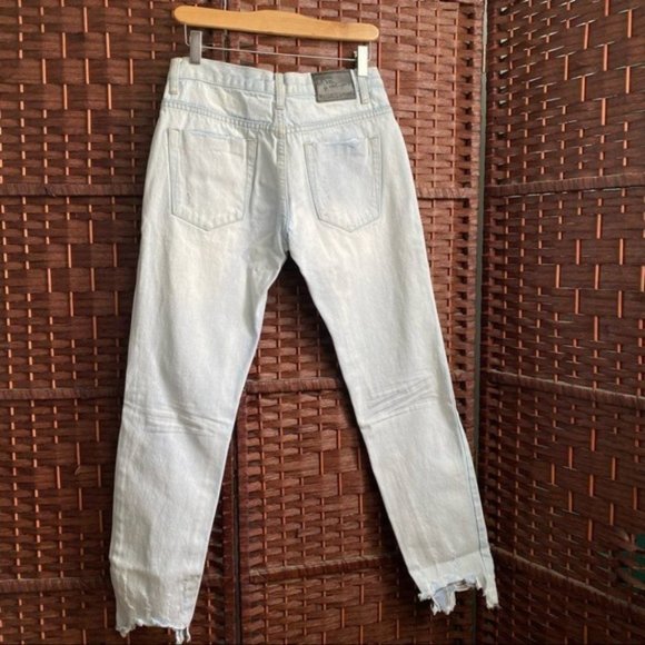 One x One Teaspoon Destroyed Awesome Baggie Denim size 24 - Picture 3 of 11